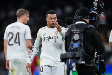Mbappé y la leyenda: El nuevo 'galáctico' iguala récord histórico de Cristiano Ronaldo