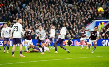 Aston Villa y Bayern Múnich: Dos Gigantes en Racha Que Ponen Presión a Europa