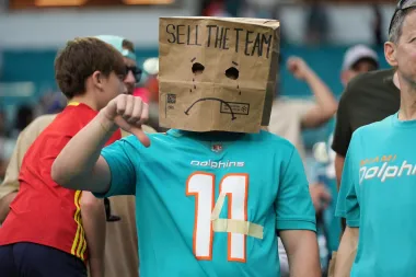 Miami Dolphins en caída libre: ¿el proyecto de Mike McDaniel está al borde del colapso?
