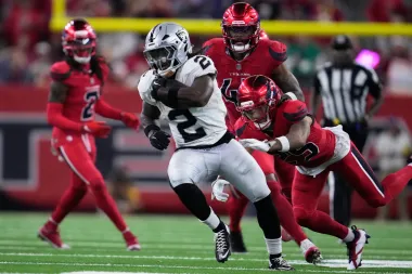 Ashton Jeanty: La nueva joya de los Raiders brilla entre la oscuridad