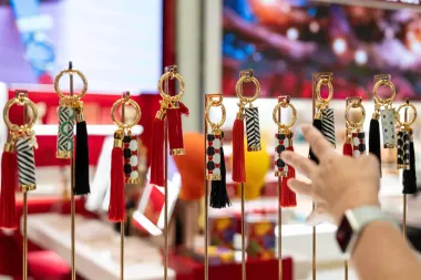 Belleza en transformación: cómo TikTok, Amazon e IA están destronando a las tiendas departamentales