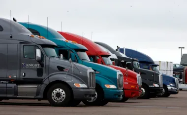 Licencias de Conductores Comerciales y Choque Político: ¿Quién Tiene la Culpa en el Conflicto entre Colorado y el Gobierno Federal?