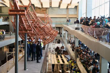 La Barca Solar de Keops: El Renacer de una Reliquia Faraónica en el Museo Egipcio