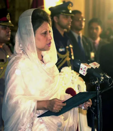Bangladesh despide a Khaleda Zia: funeral multitudinario de una figura clave en su historia política