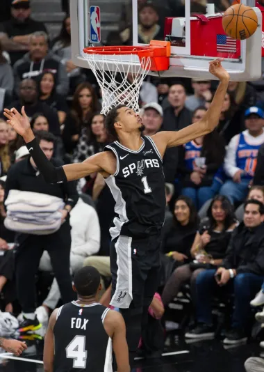 Victor Wembanyama: El futuro de los Spurs en pausa, ¿riesgo o precaución?