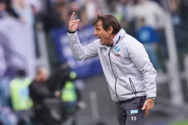 Derbis calientes y lideratos en juego: así empieza el 2026 para el fútbol europeo