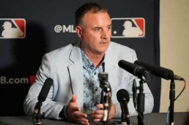 Kazuma Okamoto aterriza en Toronto: ¿la pieza clave que necesitaban los Blue Jays para alzarse campeones?