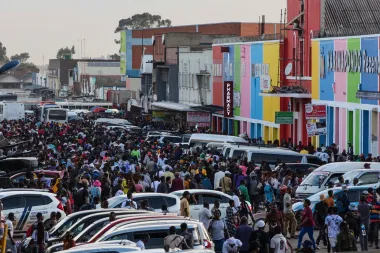 Al volante en Zimbabue: conducir para sobrevivir en las carreteras más letales de África