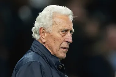 Martin Chivers, leyenda del Tottenham, y el legado olvidado del artillero inglés