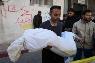 ¿Dónde está el alto al fuego?: Gaza sigue sangrando pese a la tregua