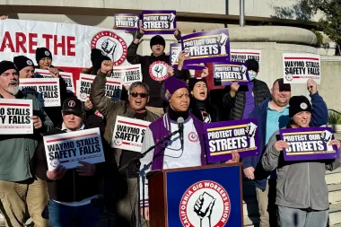El conflicto hombre vs. máquina: conductores humanos se rebelan contra los taxis autónomos en San Francisco