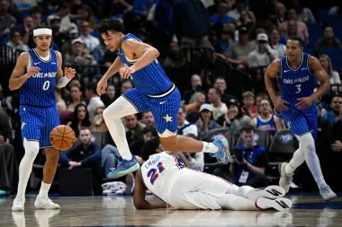 Maxey, Pritchard y Murphy III se roban el protagonismo: Una noche de contrastes en la NBA
