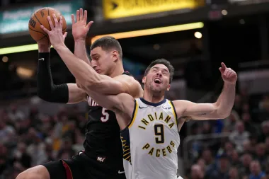 Indiana Pacers arrasan a Miami Heat con exhibición estelar de Nembhard
