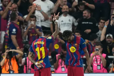 Raphinha brilla en Arabia: Barcelona vence a Real Madrid en una final épica de Supercopa