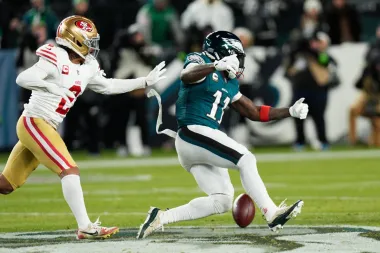 Brock Purdy y los 49ers eliminan a los campeones: una dulce revancha en Filadelfia