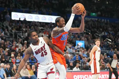 NBA domingo de locura: jóvenes estrellas brillan mientras equipos históricos tropiezan