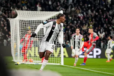 Juventus arrolla a Cremonese y se mete en la pelea por la Serie A