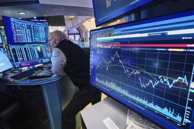 El ajedrez económico global entre la Fed, Trump y Asia: ¿quién mueve las piezas del mercado?