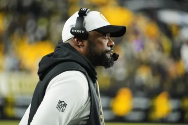 Adiós a una era: Mike Tomlin deja Pittsburgh tras 19 temporadas de lealtad, liderazgo y decepciones en playoffs