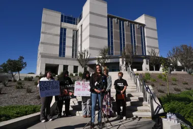 Kaden Rummler y el uso de la fuerza en protestas: ¿Justicia o abuso federal?