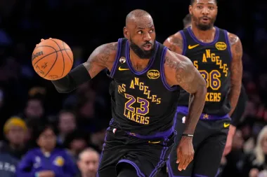 LeBron James: La máquina que desafía el tiempo y lidera a una nueva generación