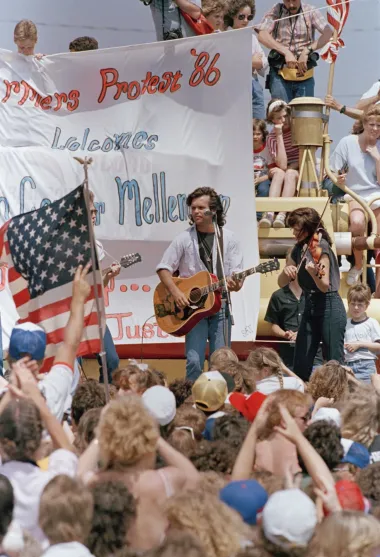 John Mellencamp y su gira de grandes éxitos: una mirada íntima al alma del ‘rock de pueblo’