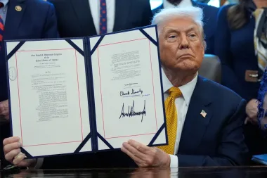Trump en su segundo mandato: entre la resiliencia política y el desencanto popular