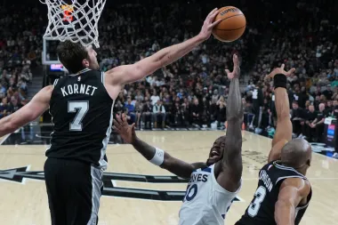 Wembanyama, Curry y los Pistons: Un Sábado de Baloncesto NBA para la Historia