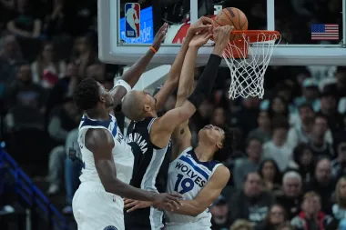 Antony Edwards vs. Victor Wembanyama: ¿Una Nueva Rivalidad Estelar en la NBA?