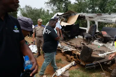 Tragedia en Sudáfrica: el oscuro trasfondo del transporte escolar privado