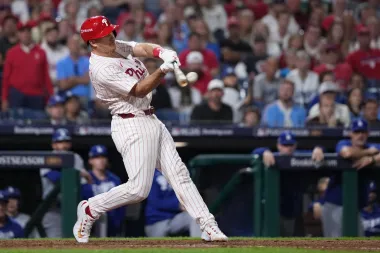 Bo Bichette sacude el mercado: ¿traición o estrategia maestra al firmar con los Mets?