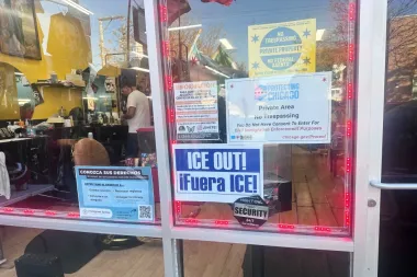 Estados azules vs. ICE: El nuevo conflicto entre gobiernos locales y las políticas migratorias de Trump