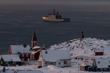 La Guerra del Hielo: EE.UU. y la Carrera por el Control del Ártico ante Finlandia, Rusia y China