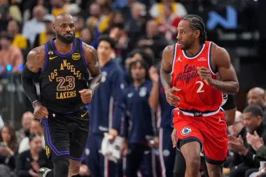 Kawhi Leonard revoluciona su juego y lidera el resurgimiento de los Clippers desde la línea de triple