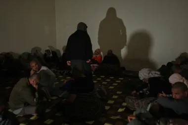 Irak activa su sistema judicial para juzgar a los yihadistas del ISIS transferidos desde Siria