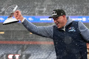 Drake Maye y los Patriots resurgen en la nieve: rumbo al Super Bowl con estilo clásico