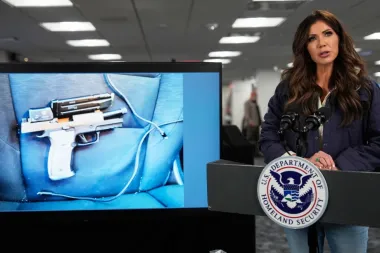 El caso Alex Pretti y la crisis de credibilidad del gobierno de Trump
