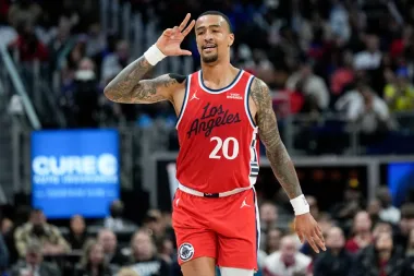 Caitlin Clark revoluciona la NBA: del parquet al plató en 'Sunday Night Basketball'