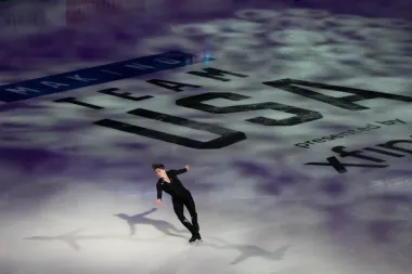 Maxim Naumov: El arte de resurgir sobre hielo tras una tragedia