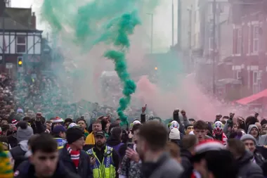 Manchester United: Protestas, frustración y un futuro incierto en Old Trafford
