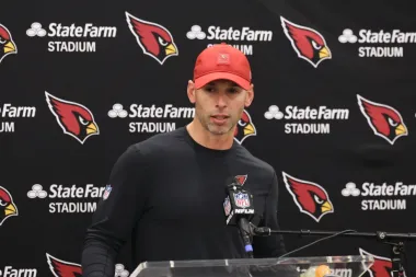 Jonathan Gannon llega a los Packers: ¿Resurgirá la defensa en Green Bay?