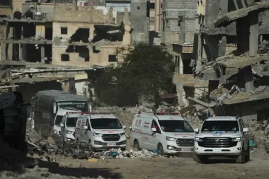Cruzando fronteras de esperanza: El drama humanitario en el paso de Rafah