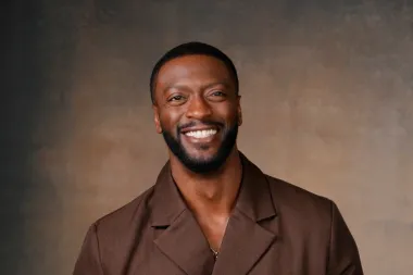 ‘Cross’, la serie que desenmascara a los poderosos: justicia, venganza y la mirada de Aldis Hodge