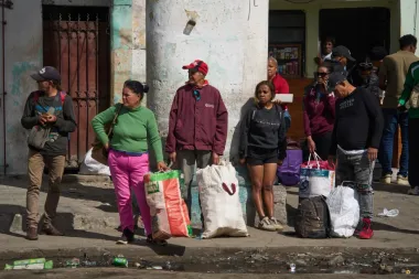 Cuba en crisis: la escasez de combustible sumerge a la isla en una nueva era de sacrificios