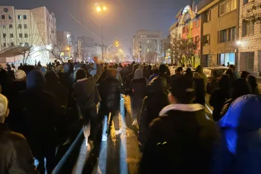 Irán en Llamas: La Noche en que el Pueblo se Levantó y el Régimen Respondió con Fuego