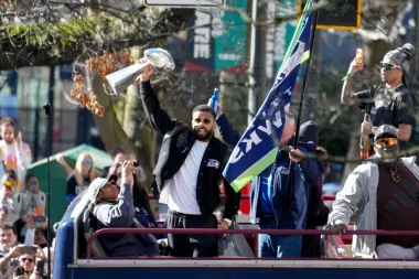 Seattle celebra, la defensa domina y la inquietud sacude a Miami: un análisis profundo del pulso actual de la NFL