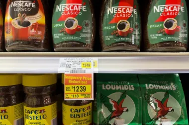 Cuando el café sube de precio: cómo la bebida más querida de Estados Unidos altera rutinas, bolsillos y cadenas globales