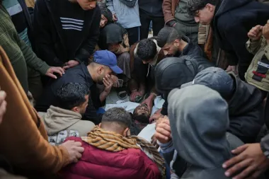 Hospitales en Gaza bajo presión: el choque entre atención médica y seguridad en medio del conflicto