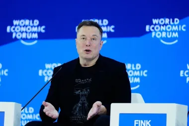 ¿Autopilot o supervisado? El cambio de lenguaje de Tesla y lo que significa para la seguridad y la regulación
