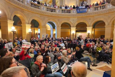 Operación PARRIS y el pulso judicial por los refugiados en Minnesota: análisis de un conflicto constitucional y humanitario